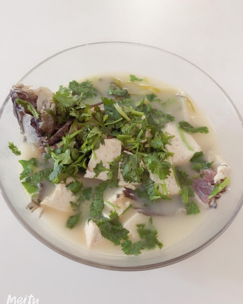 鲫鱼豆腐汤