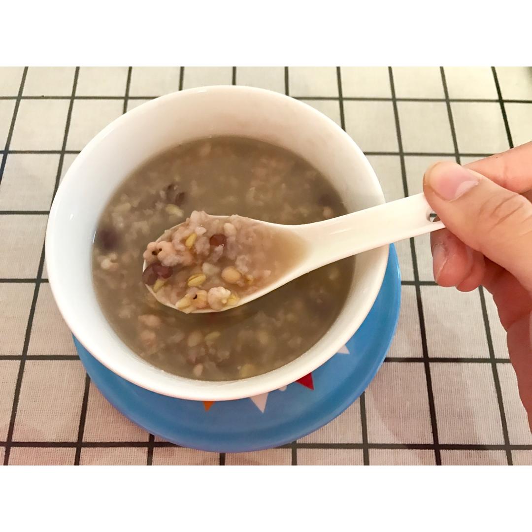 黑米杂粮粥