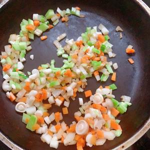 辅食丨番茄胡萝卜洋葱鸡肉浓汤的做法 步骤4