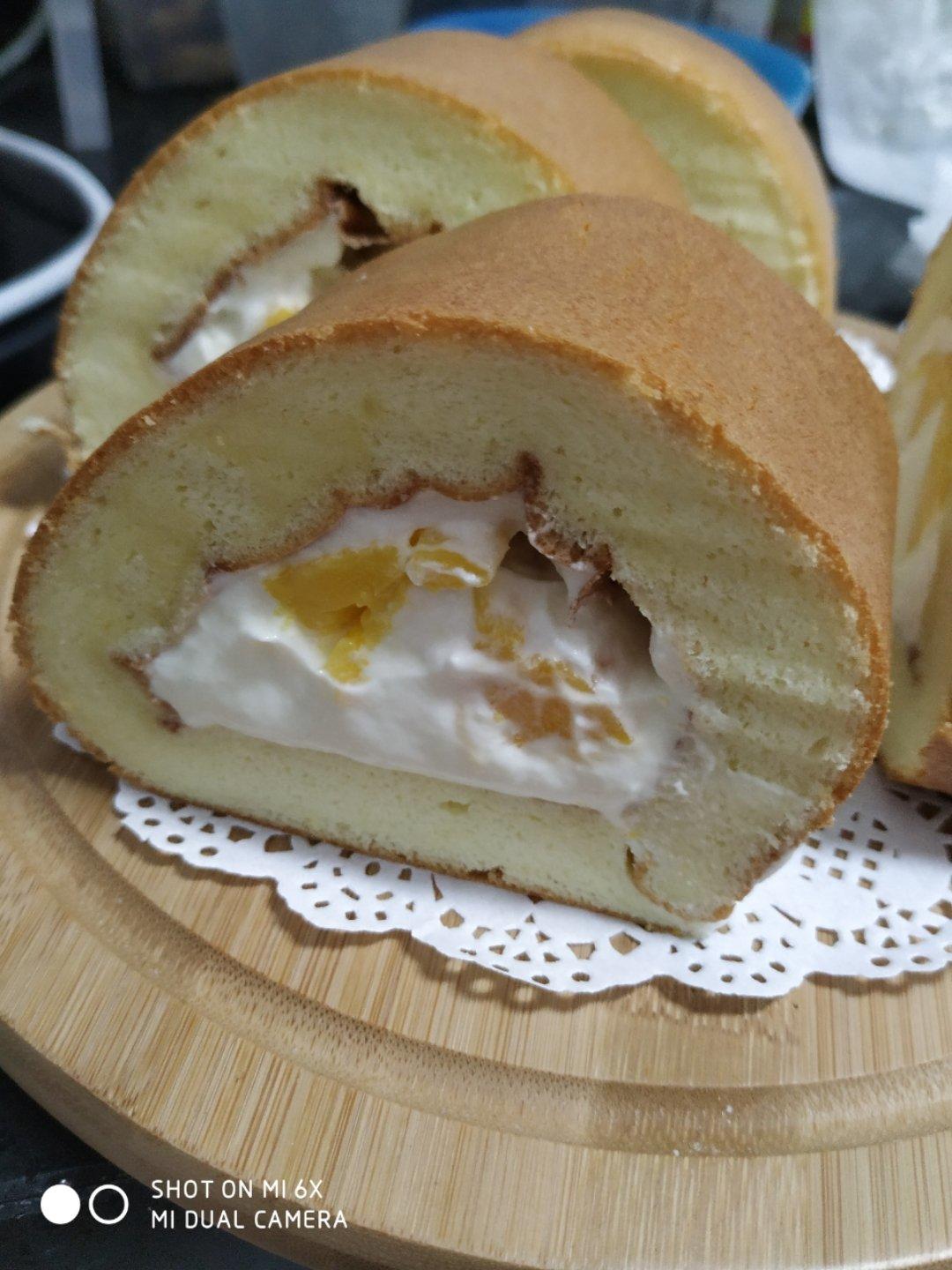 胖乎乎奶油芒果卷/不开裂不掉皮全过程详细图解烘焙视频/蛋糕篇6：「厚卷」