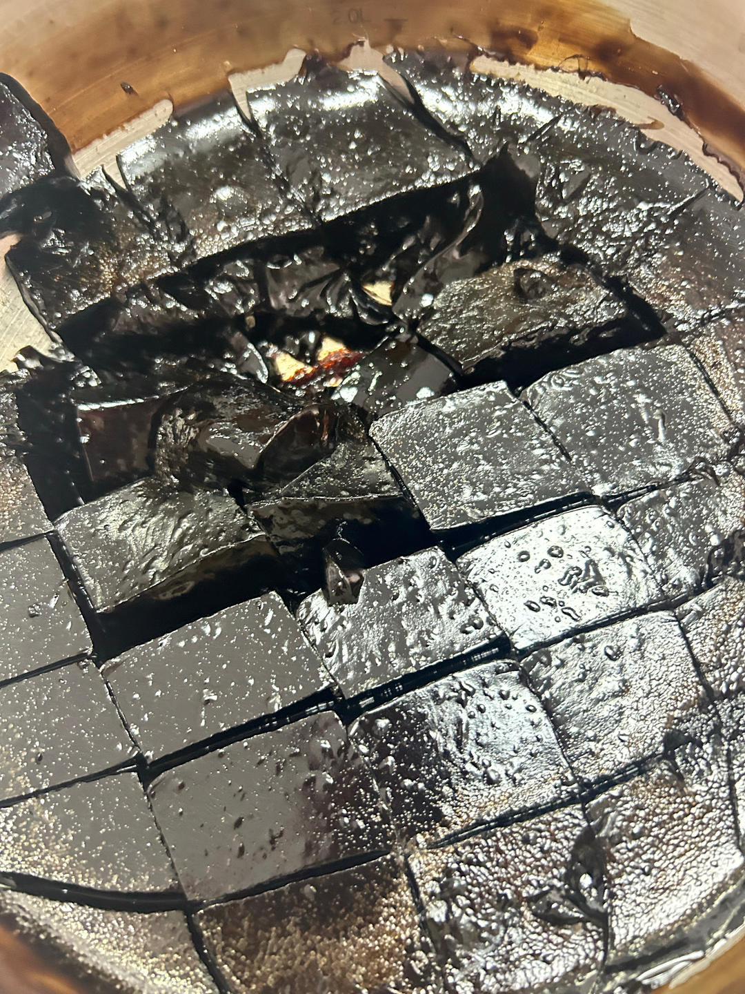 云朵般松软爆浆蜜汁叉烧包