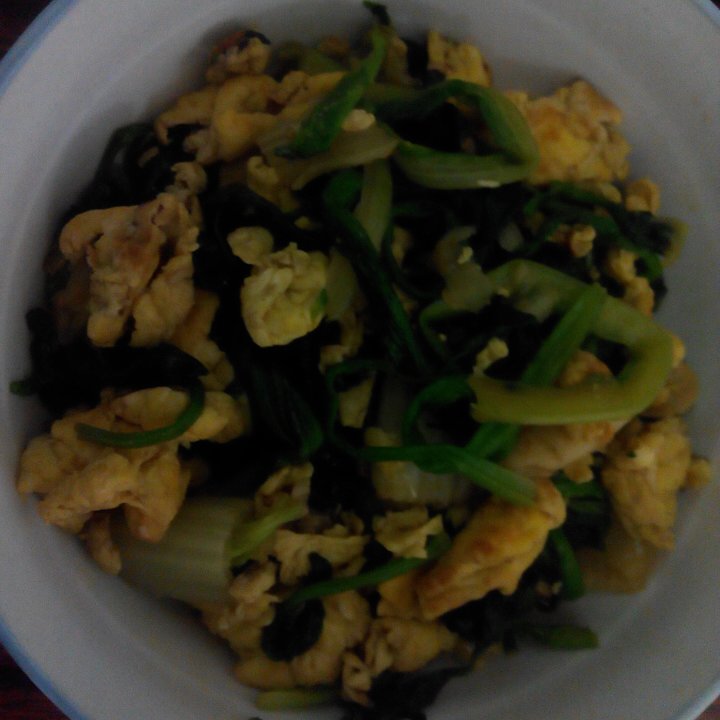 菠菜炒鸡蛋