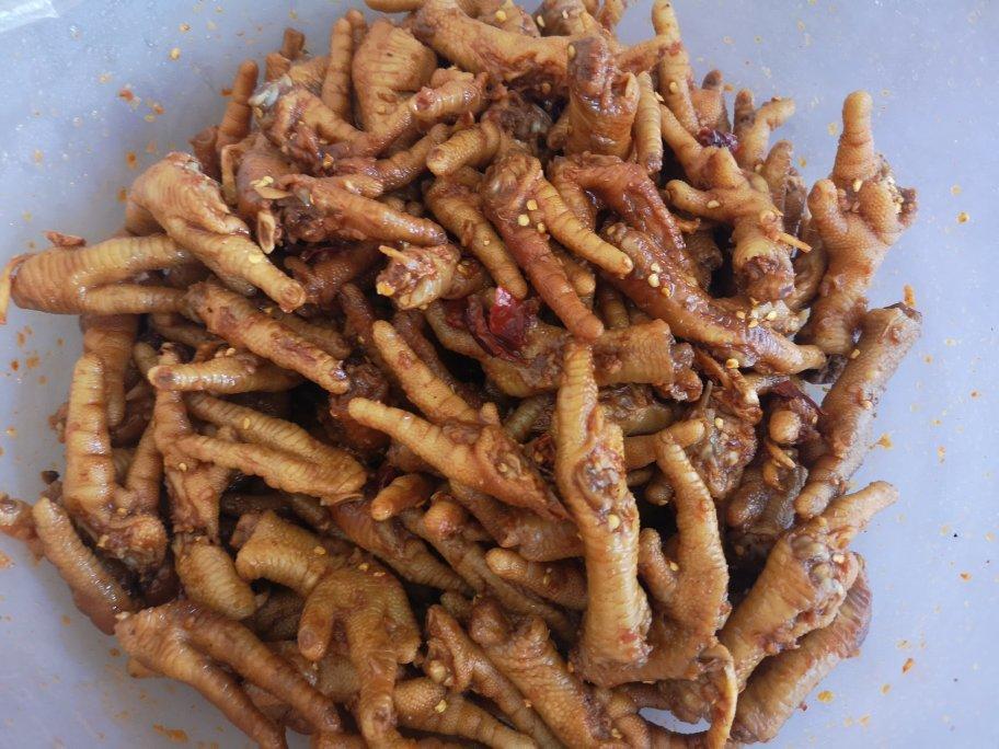 停不下来的秘制凉拌鸡爪