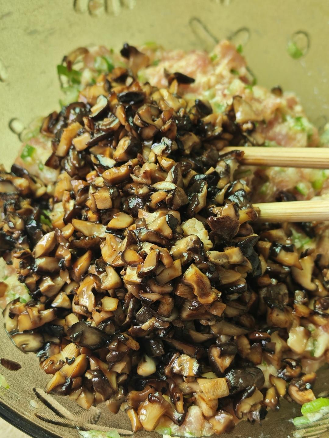 香菇猪肉饺子