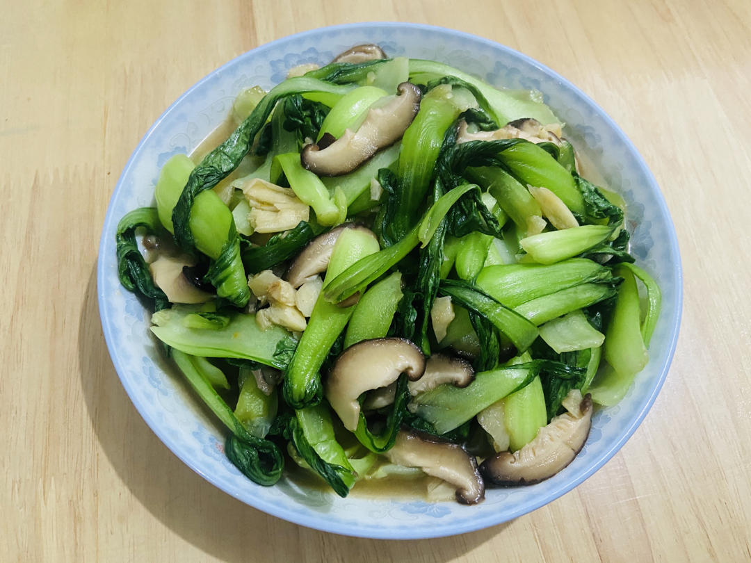 小阳阳888999做的香菇青菜