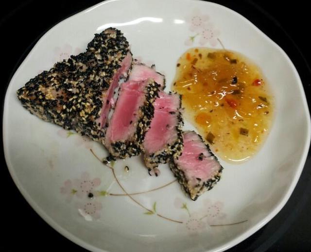 芝香吞拿鱼排 seared sesame tuna steak