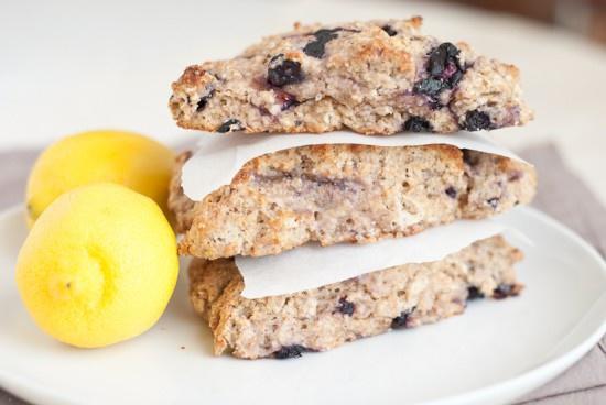 蓝莓柠檬司康(Blueberry Lemon Scones)的做法