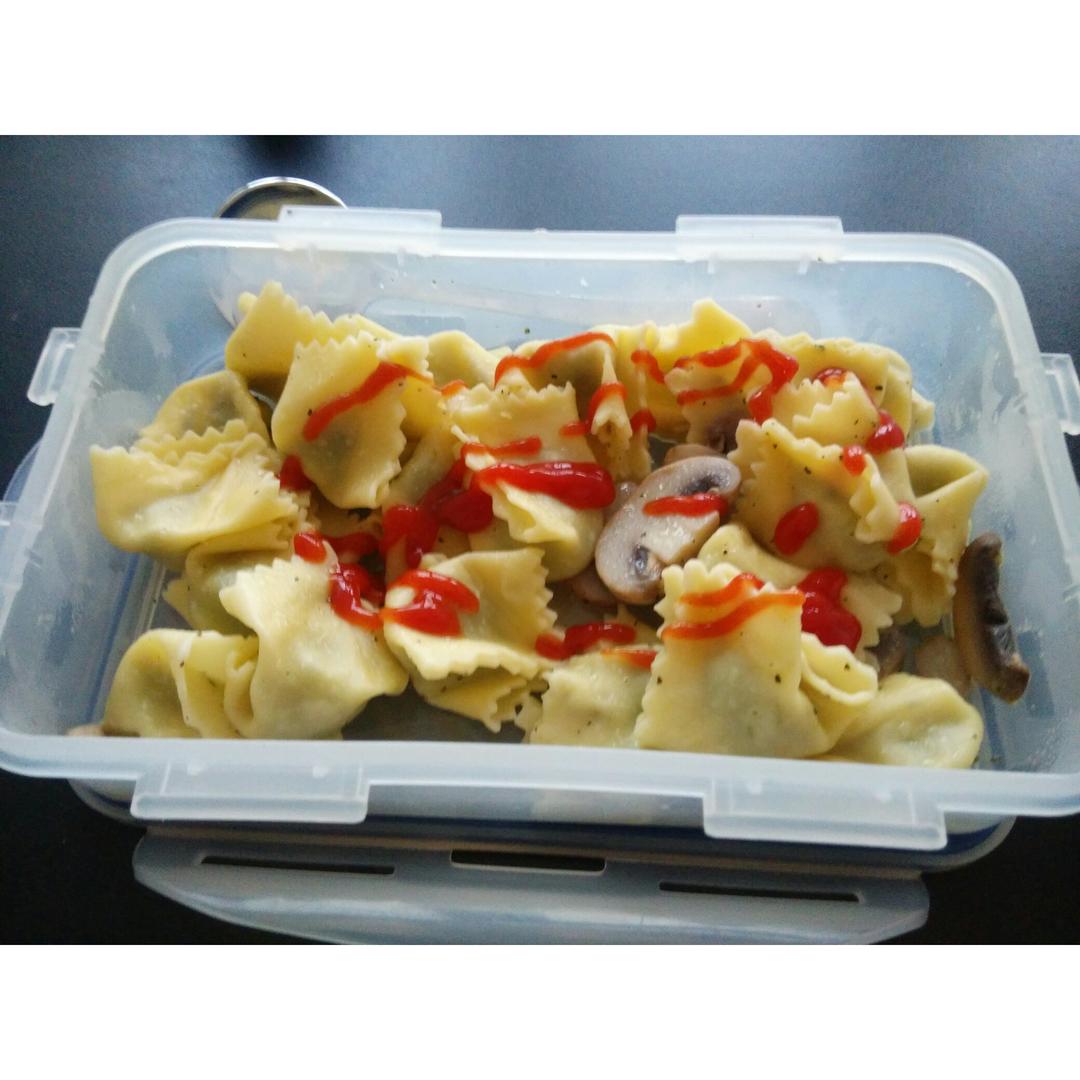 Italian早餐儿之蒜香番茄意大利水饺Ravioli