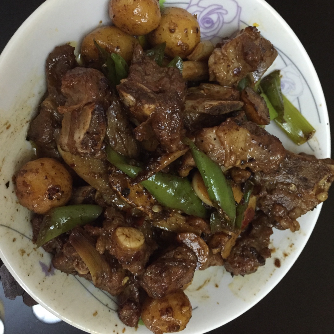 土豆烧排骨