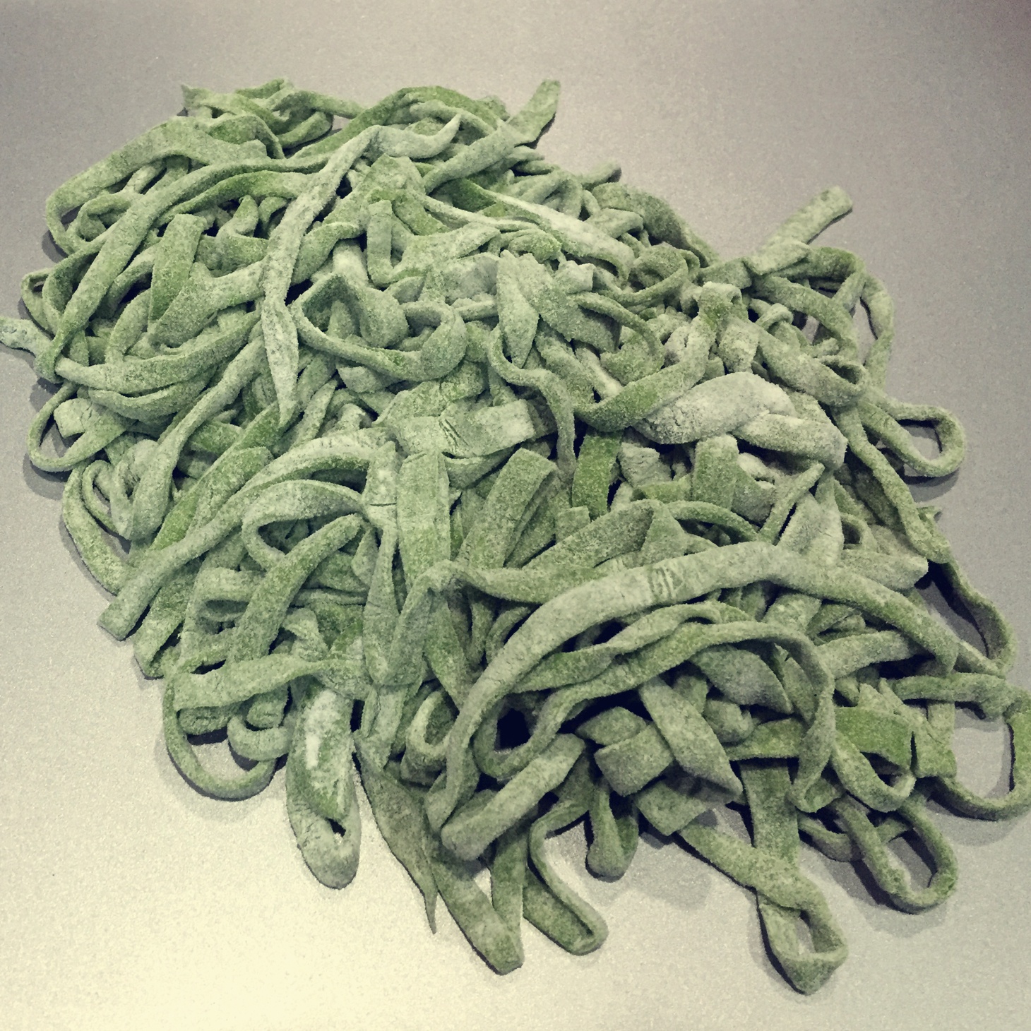 菠菜手擀面