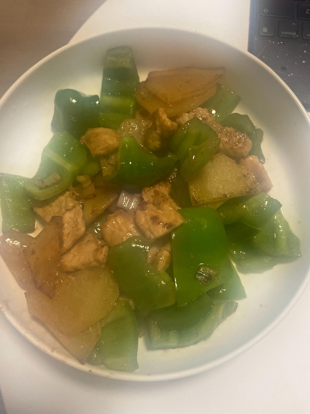 今日菜谱：牛肉土豆片