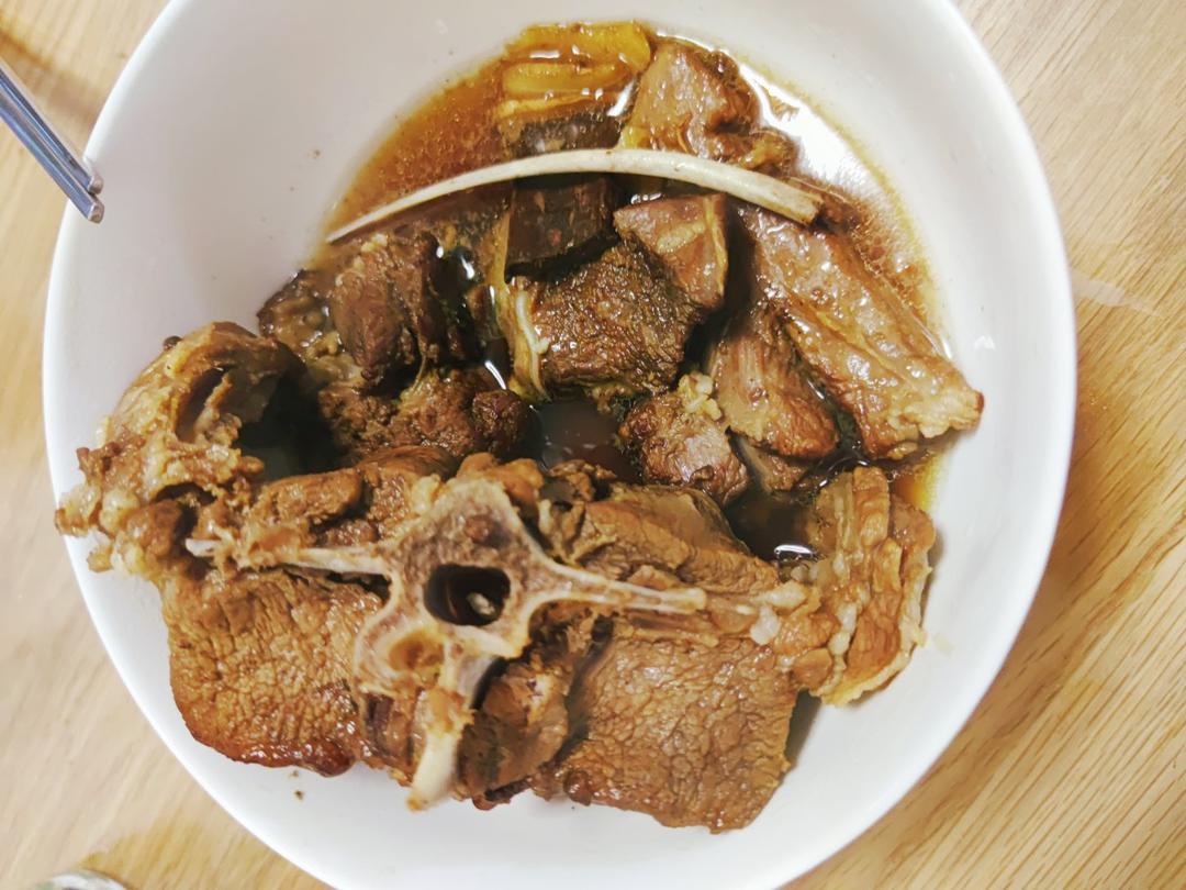胡萝卜炖羊腿