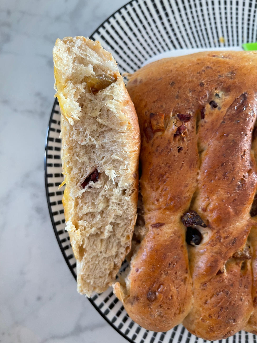 葡萄干面包，教你如何快速用双手揉出松软可口的吐司面包