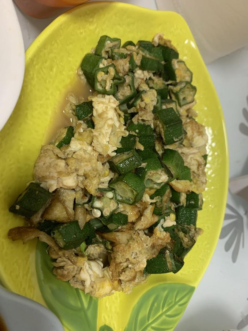 瞬间光盘的秋葵炒鸡蛋