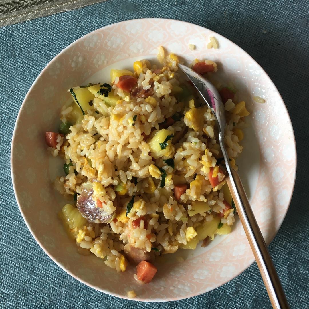 菠萝炒饭