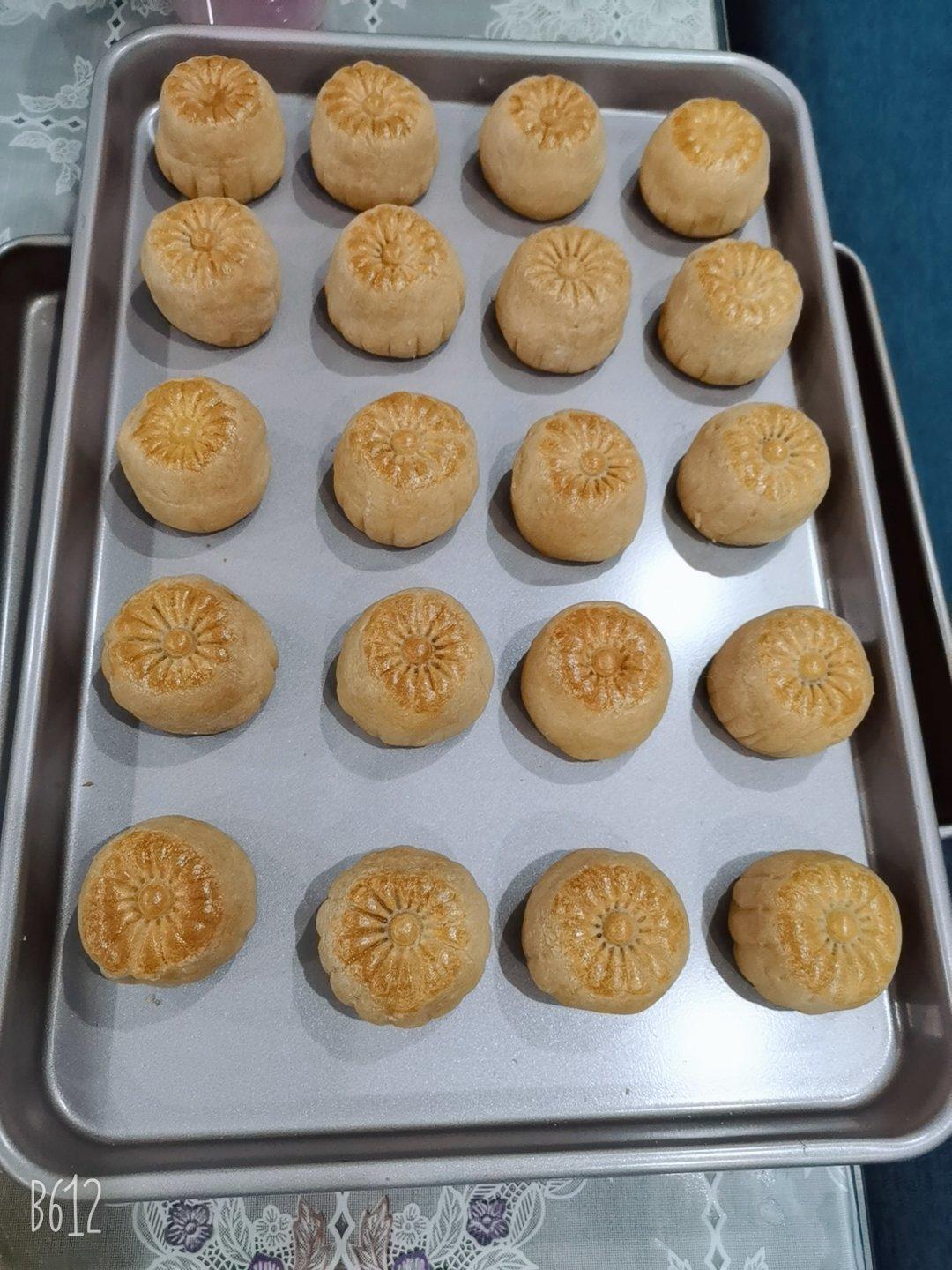 广式月饼—蛋黄冬翅月饼