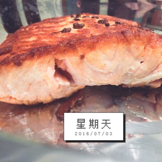 煎三文鱼（最朴素，脆皮好吃不浪费～）