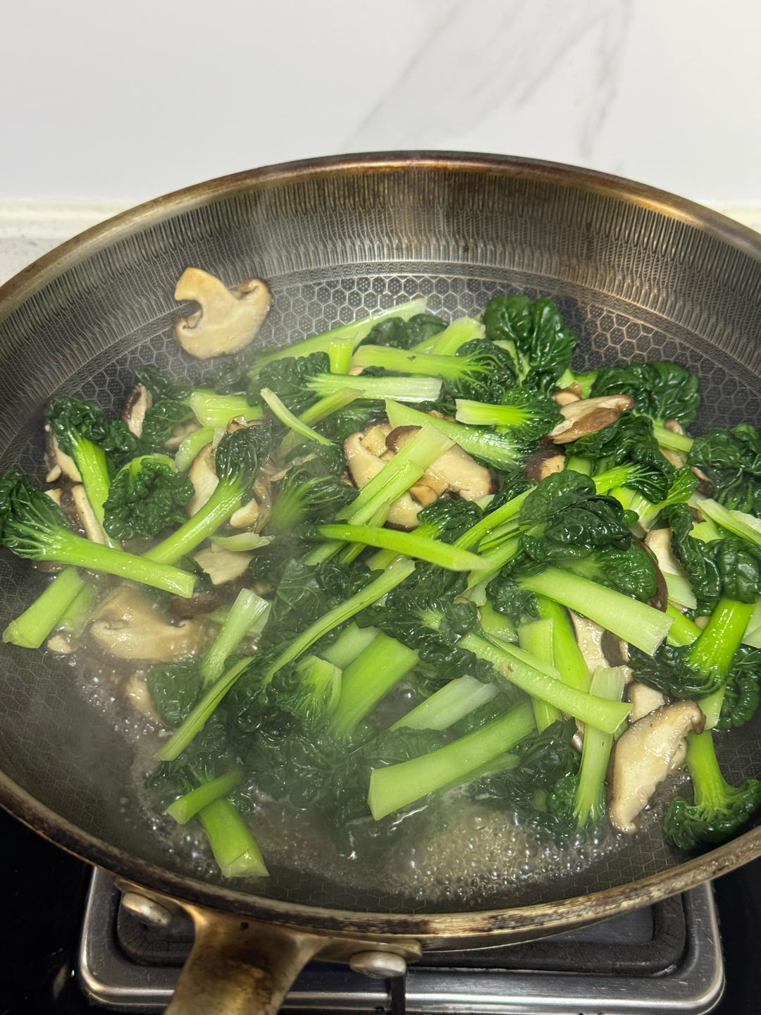减脂素炒香菇塔菜