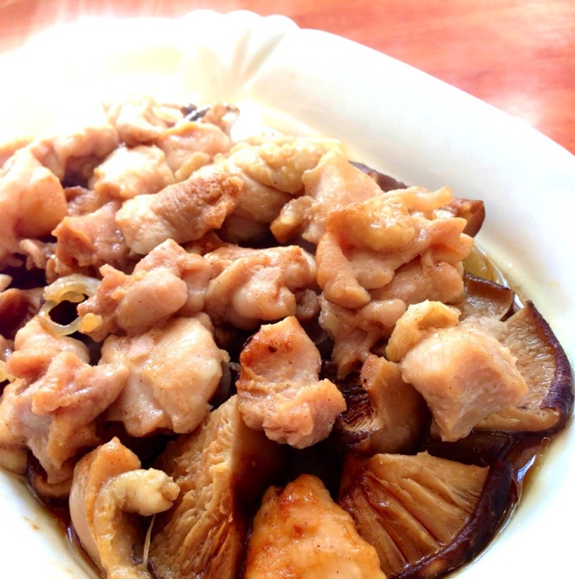 香菇蒸鸡腿肉