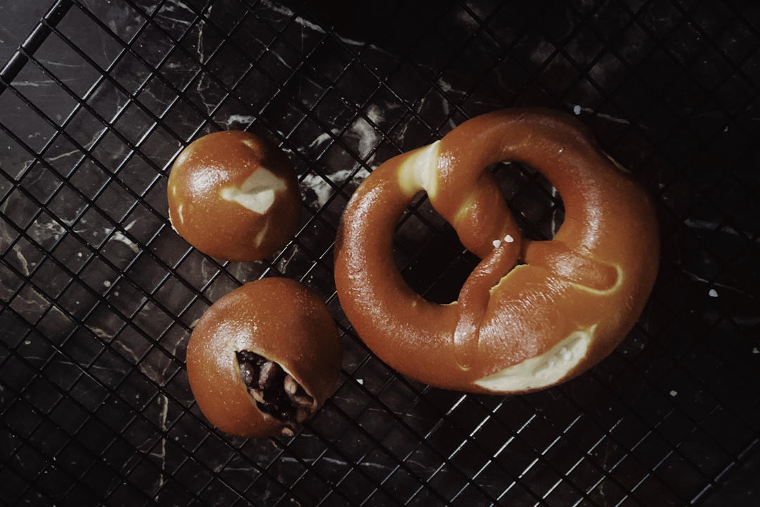 哈喽~面包你好！巴伐利亚碱水面包