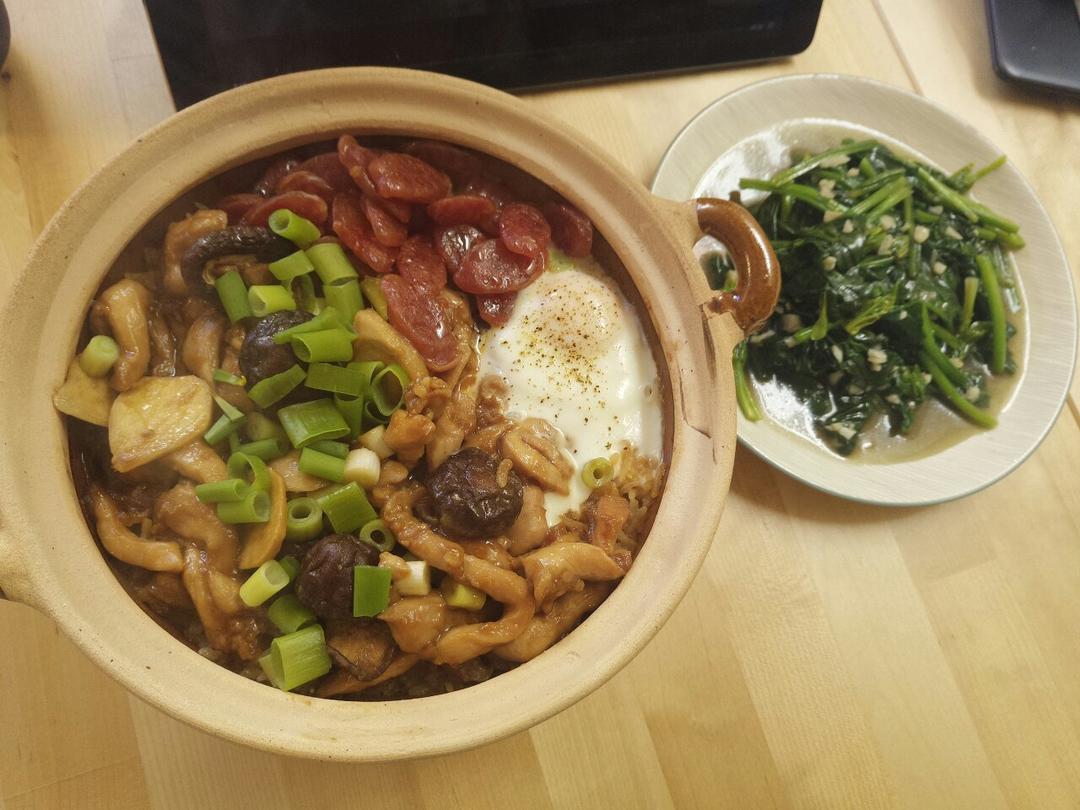 香肠煲仔饭