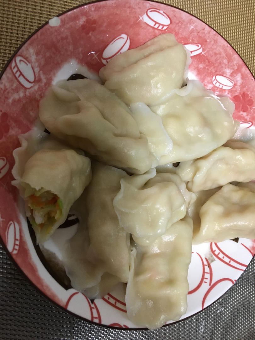 西葫芦鸡蛋饺子