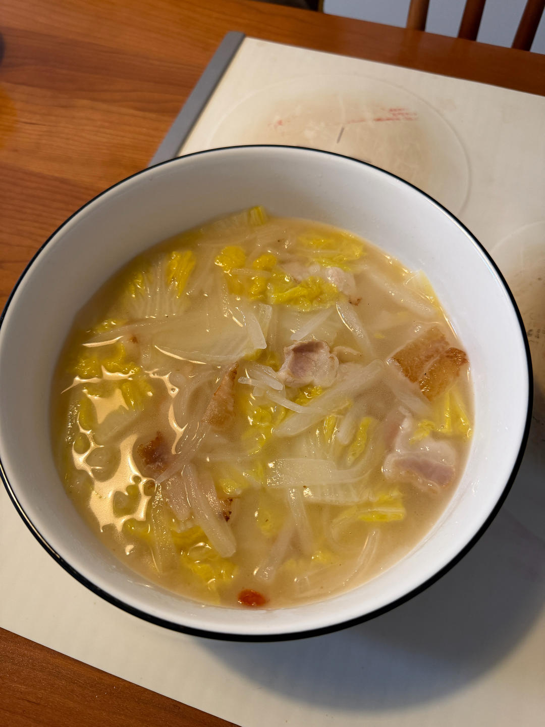 🌈冬天必喝的汤～萝卜白菜汤！简单又美味