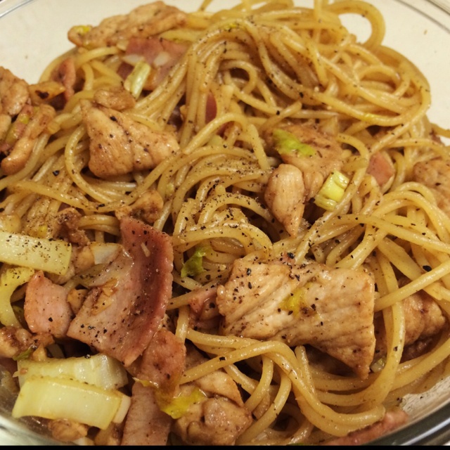 黑椒牛柳炒意面