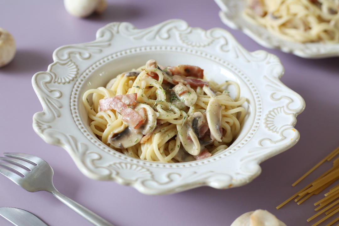 去餐厅必点的美味！在家只需三分钟！蘑菇奶油意面