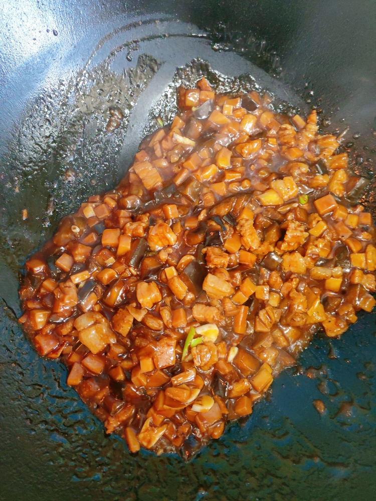 杏鲍菇茄丁卤的做法