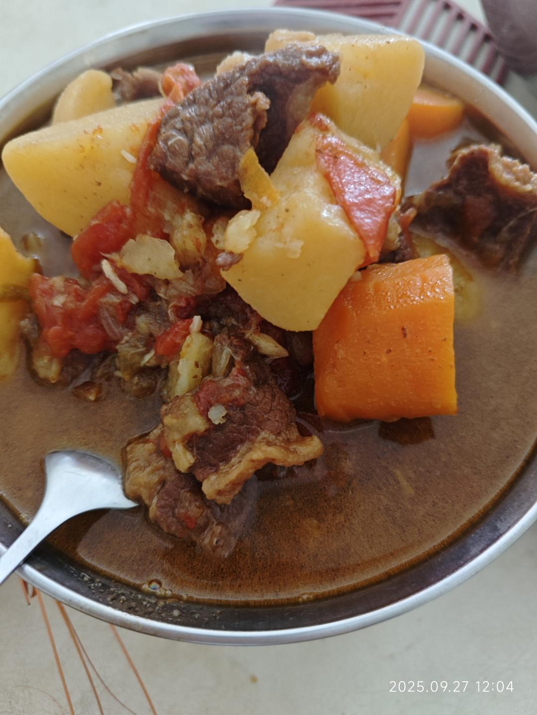 红烧牛肉土豆 （独家秘制）