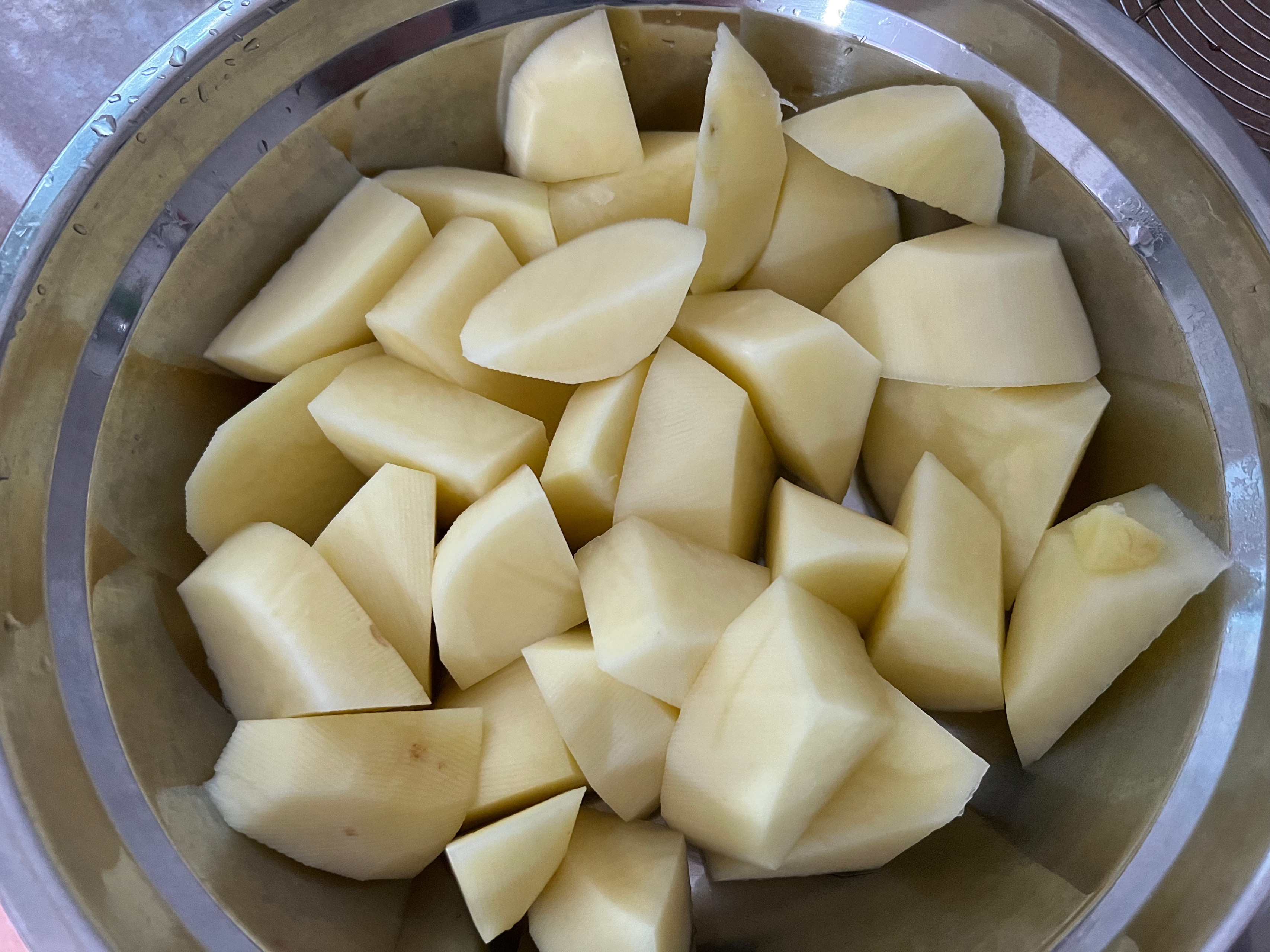 土豆焖鸭(超级下饭菜啊）的做法 步骤2