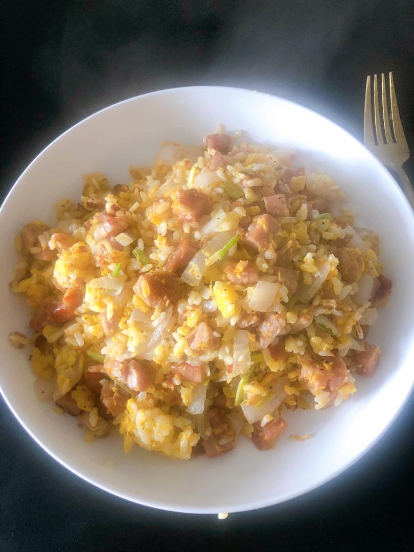 黄油培根黄金炒饭