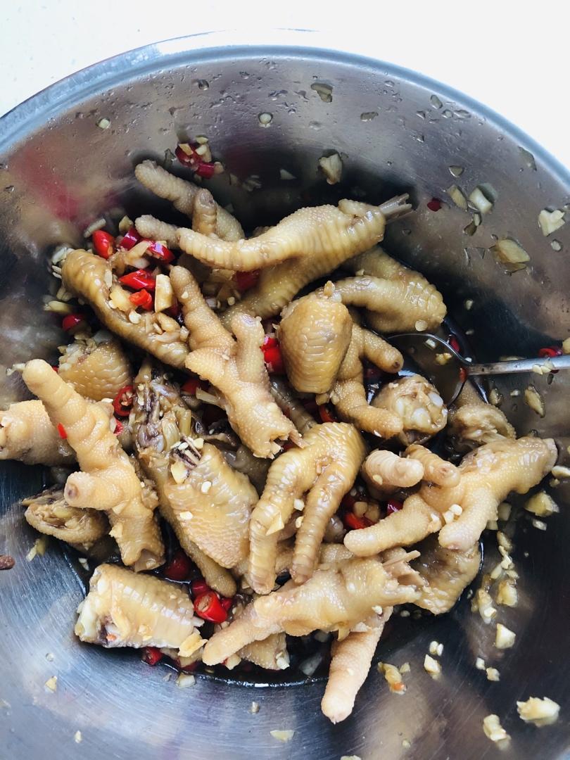 绝对不会后悔的酸辣鸡爪