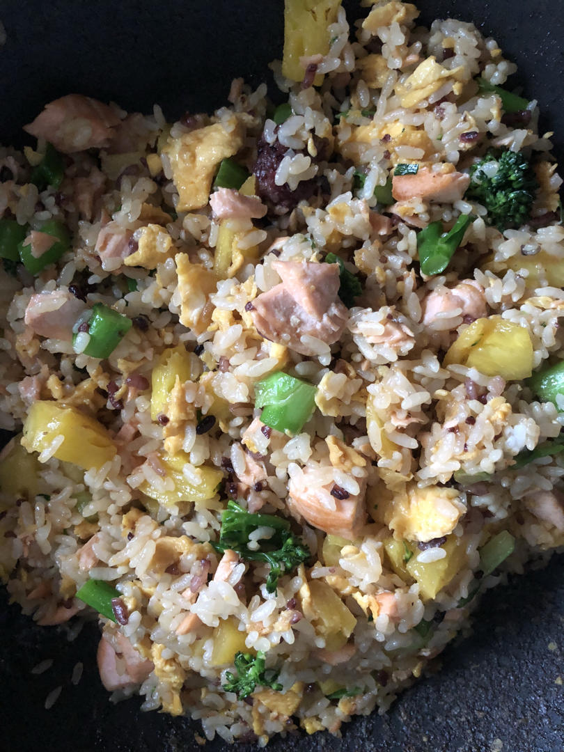 三文鱼西兰花炒饭