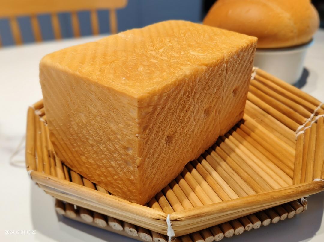 吐司，奶香手撕面包，超级香浓