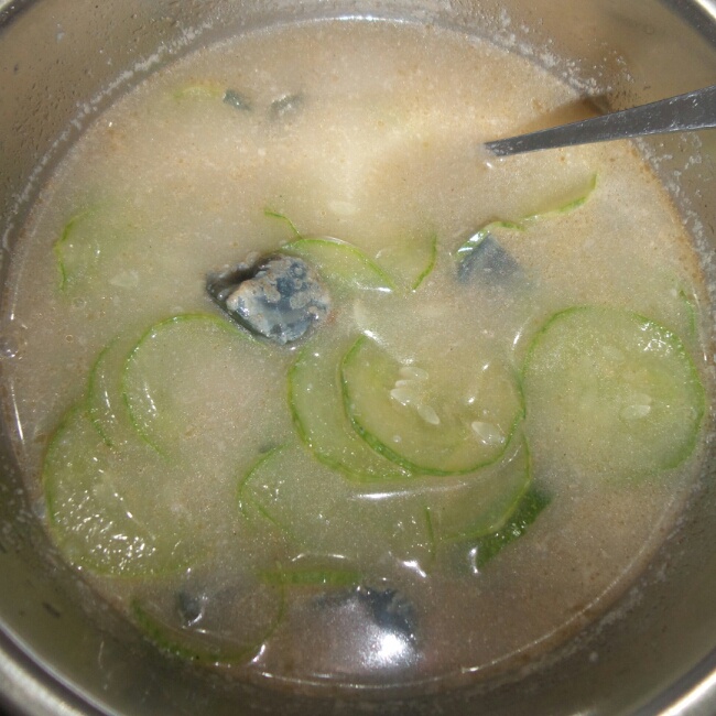 皮蛋黄瓜汤