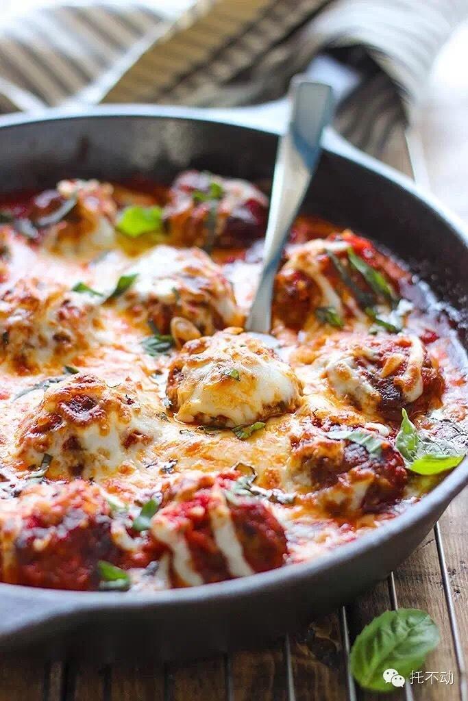 Cheesy meatball skillet (干酪丸子锅）