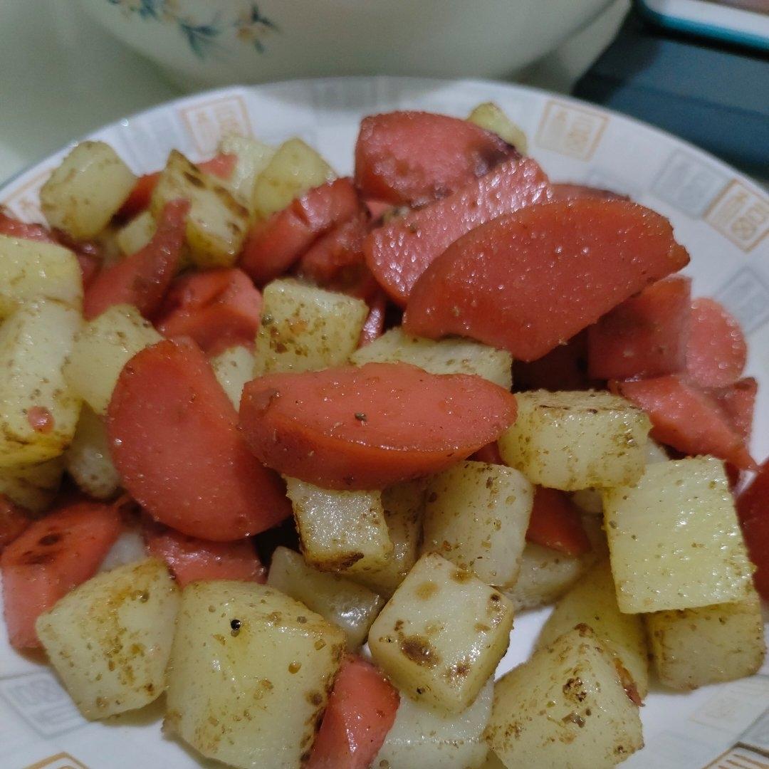 孜然火腿土豆丁