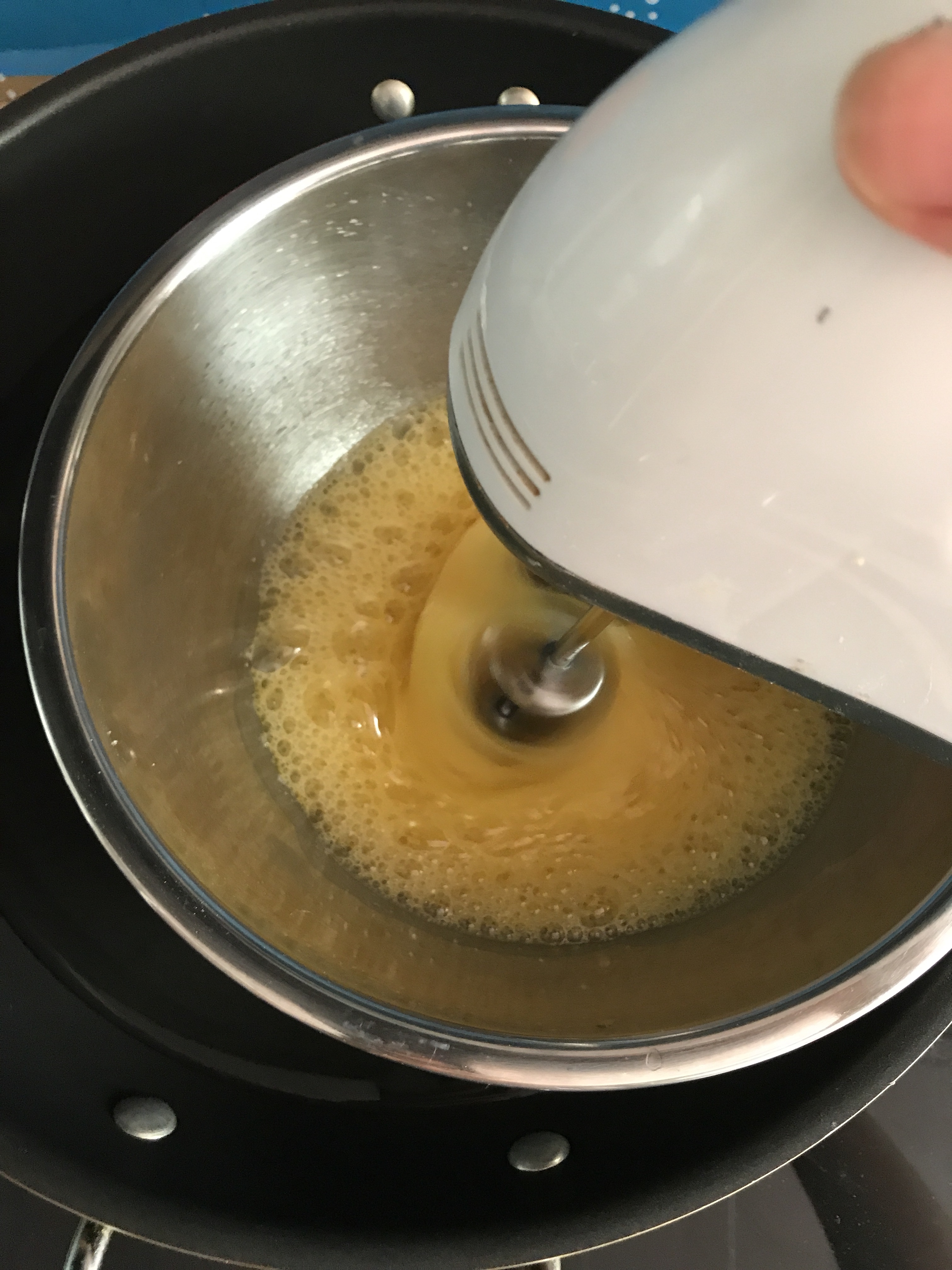 草鸡蛋海绵蛋糕（减油减糖）的做法 步骤4
