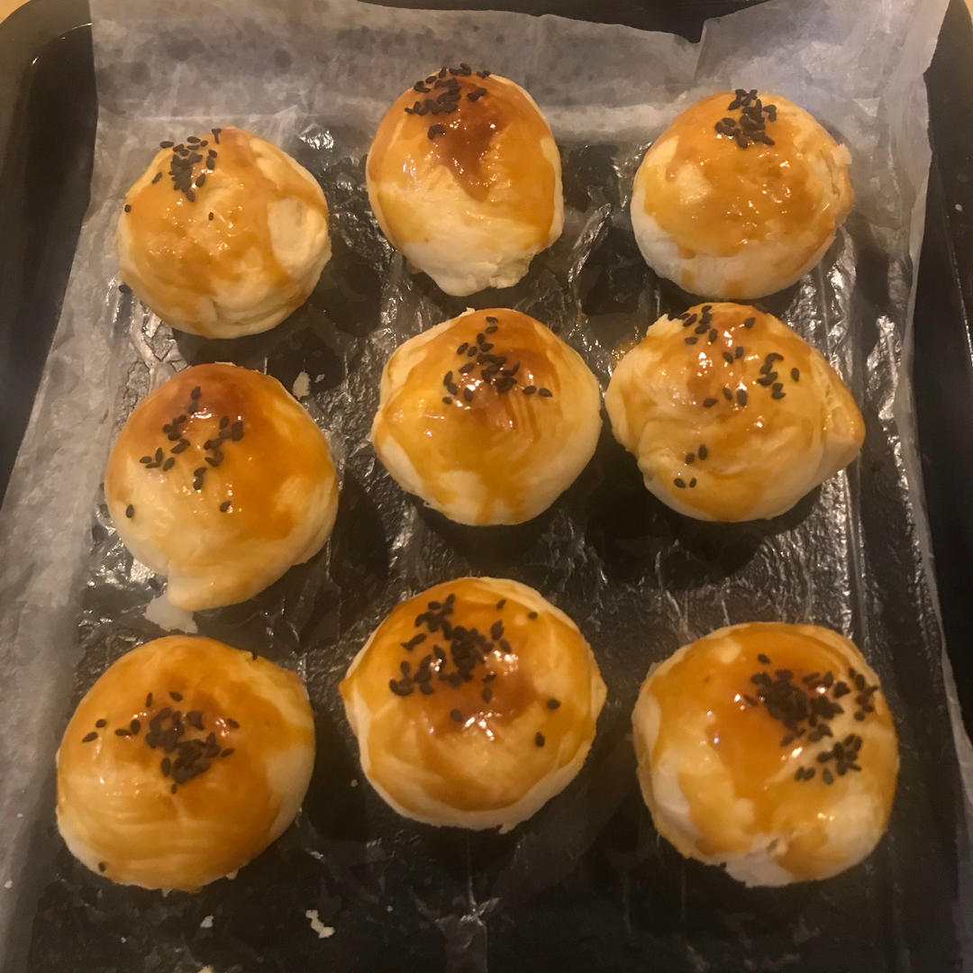 超简单 免揉 酥掉渣的蛋黄酥(超详细附全程视频)不破酥『万能酥皮』