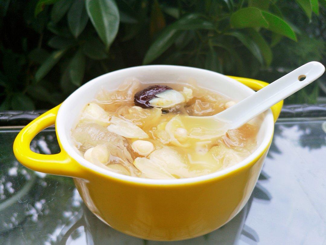 糖水鸡头米