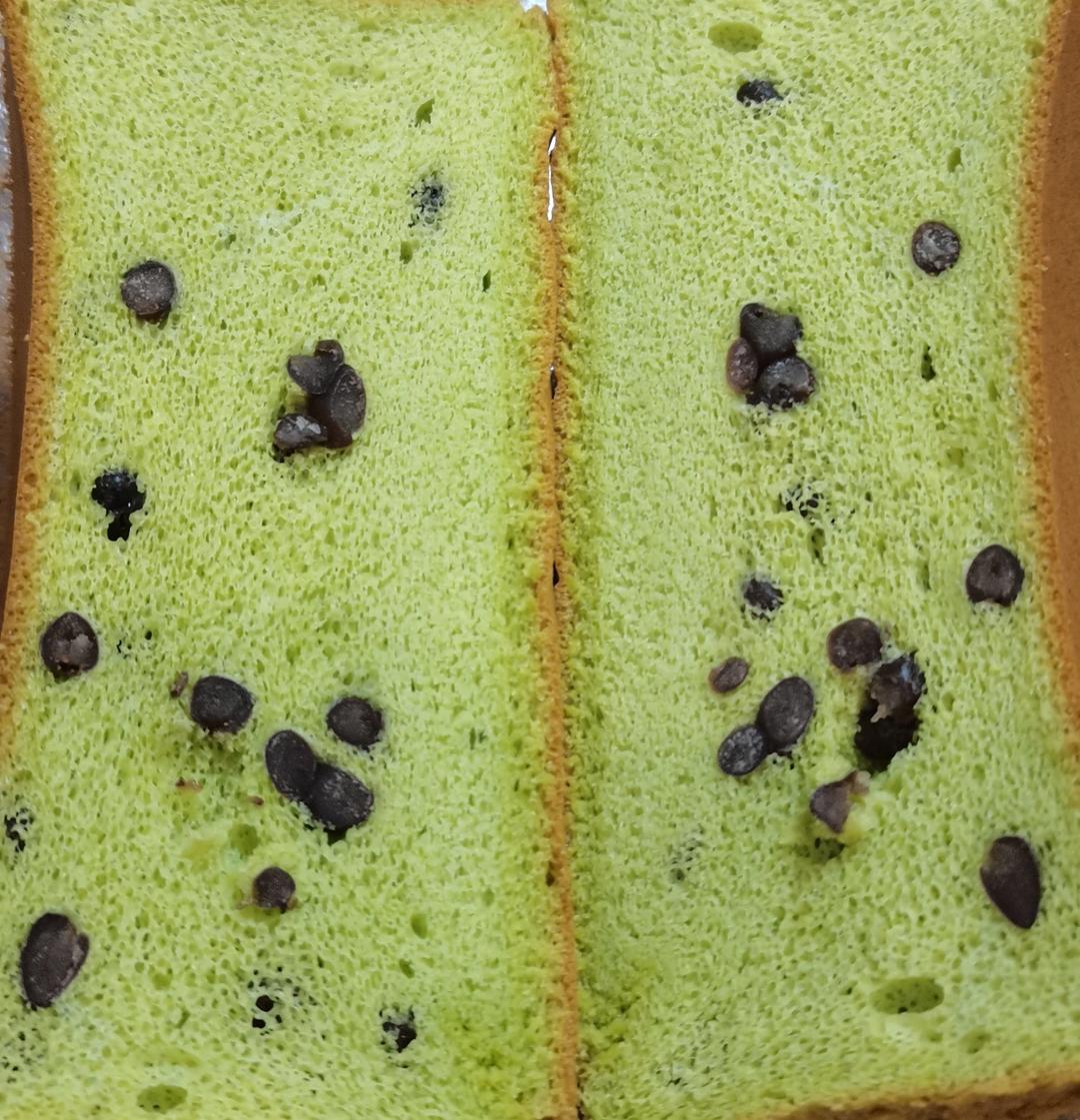 清新治愈系—斑斓蜜红豆戚风蛋糕