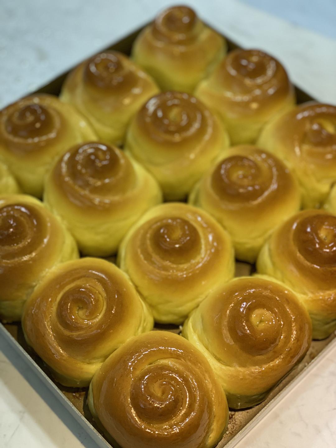 蜂蜜脆皮小面包