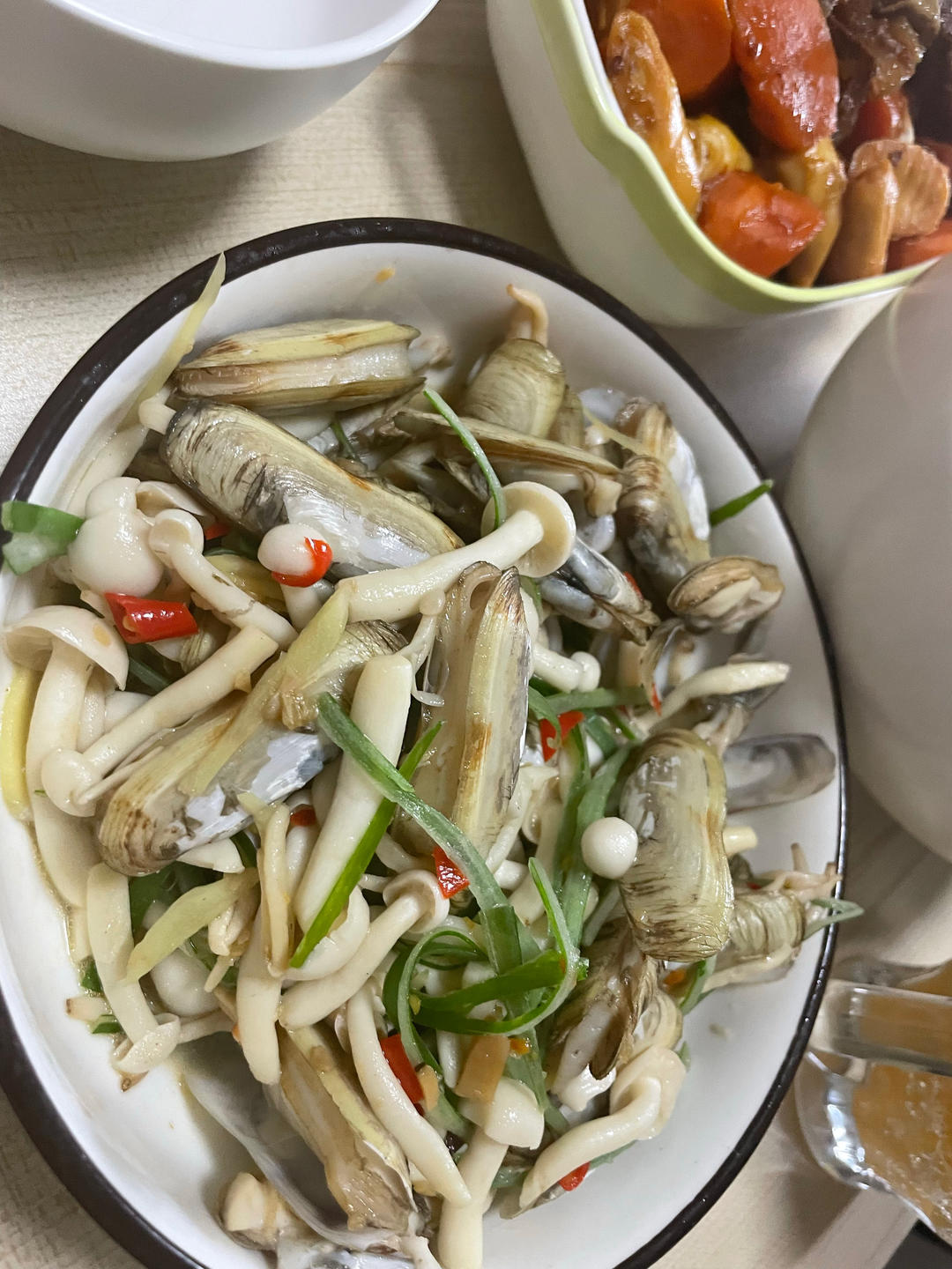 黄酒葱姜炝蛏子—一个妙招，蛏子完整不掉壳鲜嫩又多汁
