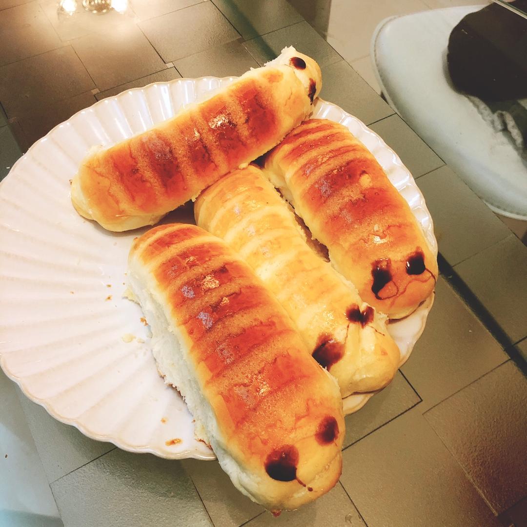 晴天米兰做的【不藏私食谱:毛毛虫面包】儿时经典回忆,好吃又可爱