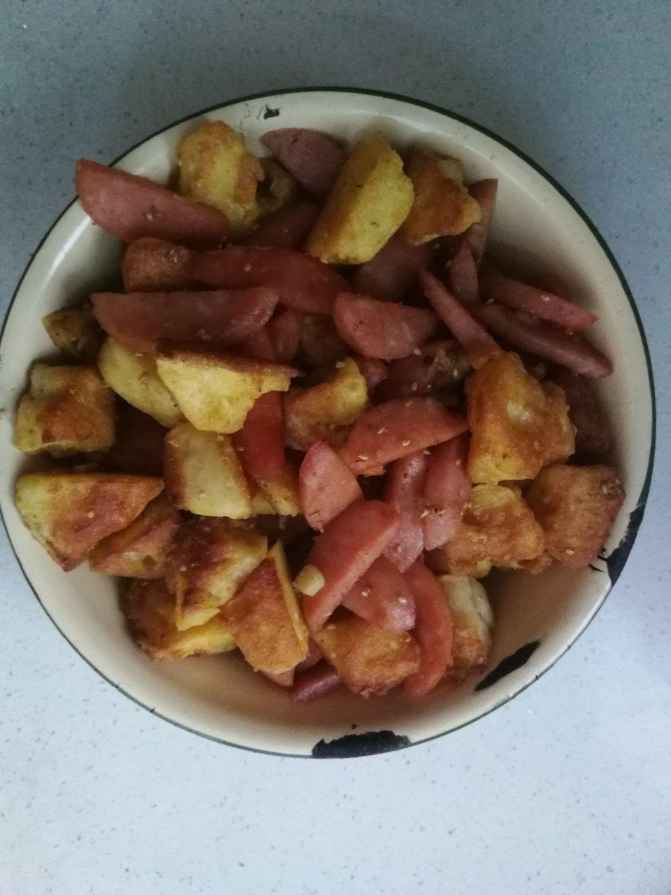 吃一次就爱上的孜然香肠馒头丁