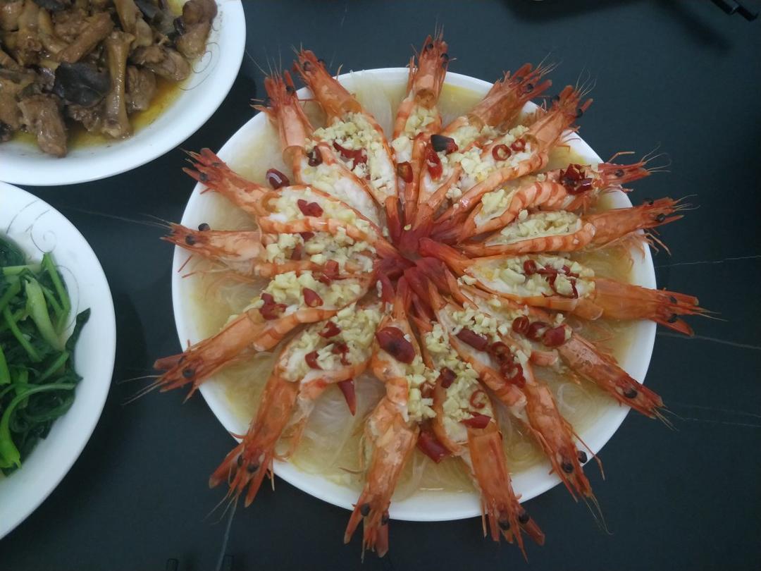 蒜蓉粉丝蒸虾