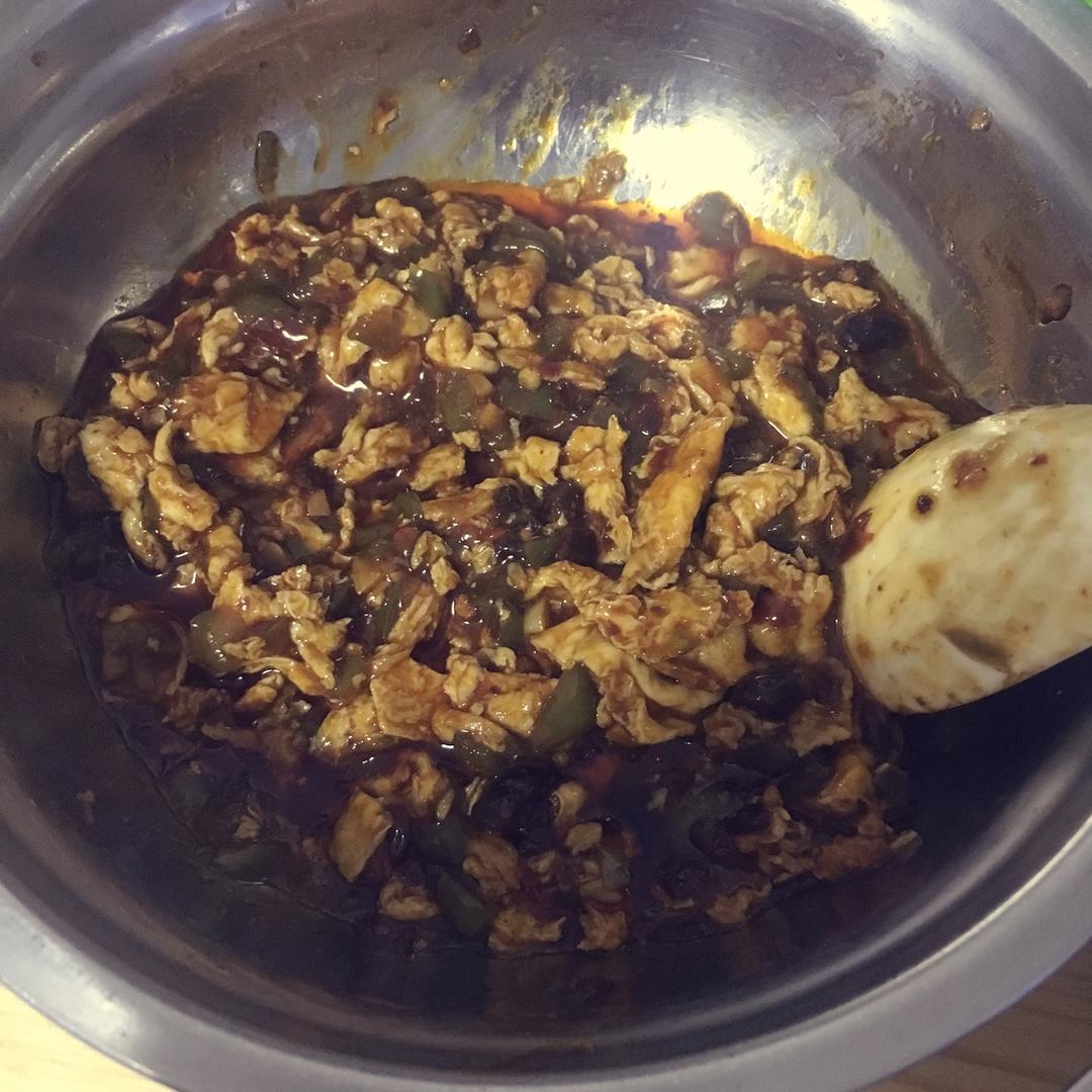 老干妈青椒鸡蛋面