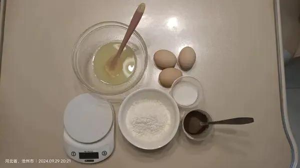 新手必做系列之二  不消泡巧克力海绵蛋糕（好吃到飞有动图）